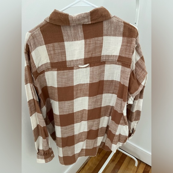 American Eagle brown and white checkered flannel lightweight - Picture 2 of 2